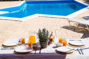 Olive Grove Poolside Apartments